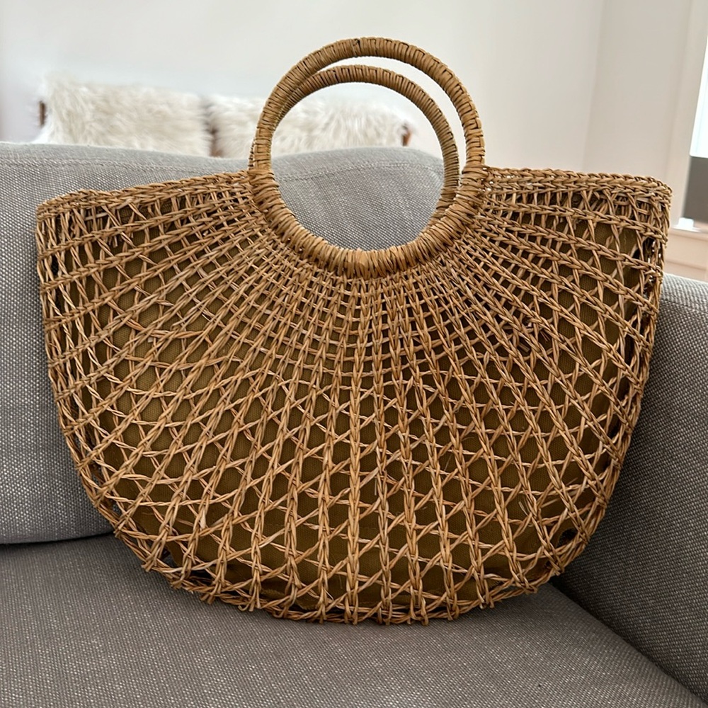 Hand Woven Beach Grass Tote bag